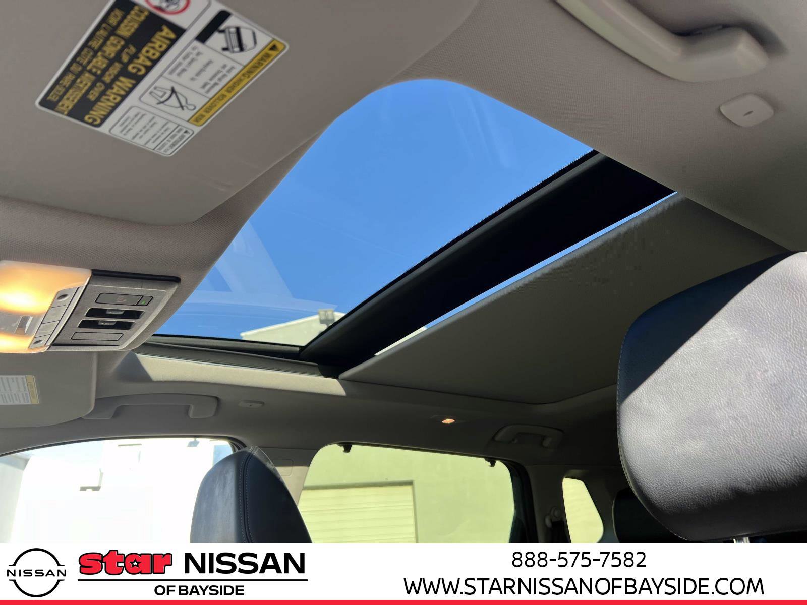 Used 2023 Nissan Rogue SL w/ SL Premium Package image 21