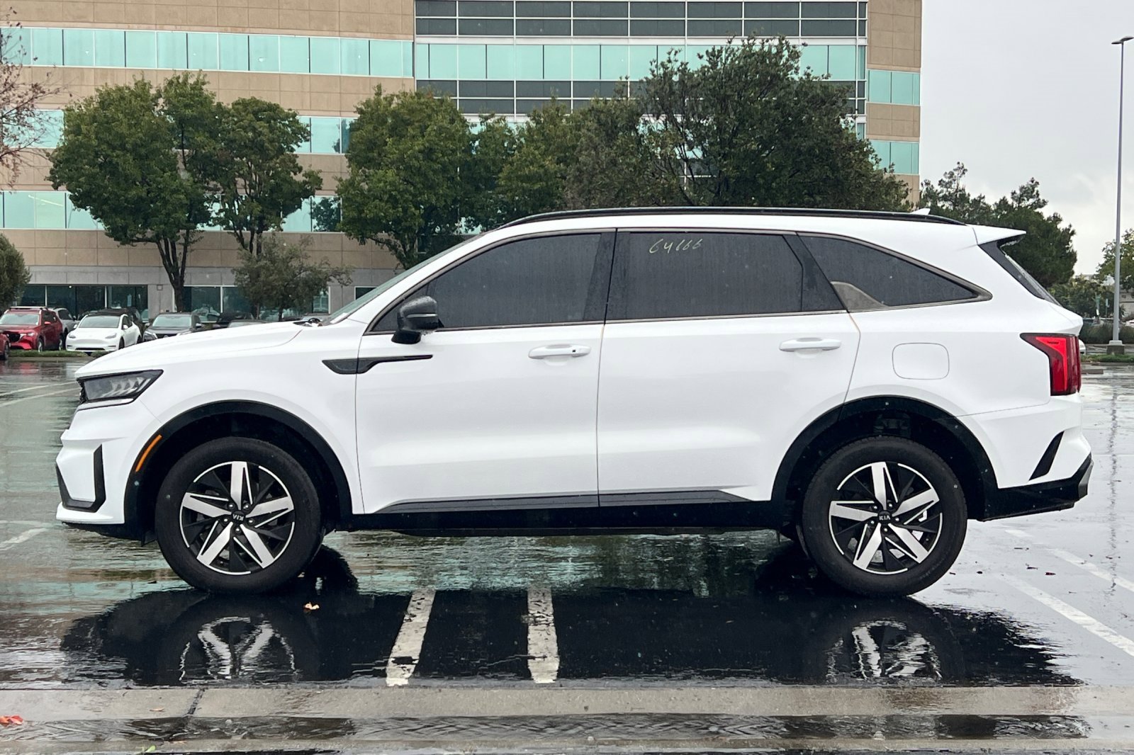 Used 2021 Kia Sorento EX w/ Panoramic Sunroof Package image 7