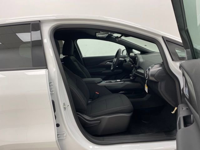 New 2026 Chevrolet Equinox EV LT image 13