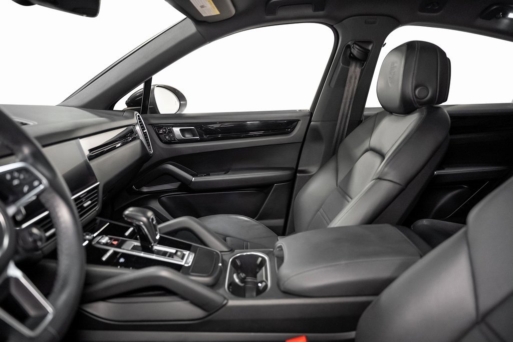 Used 2021 Porsche Cayenne Coupe image 57