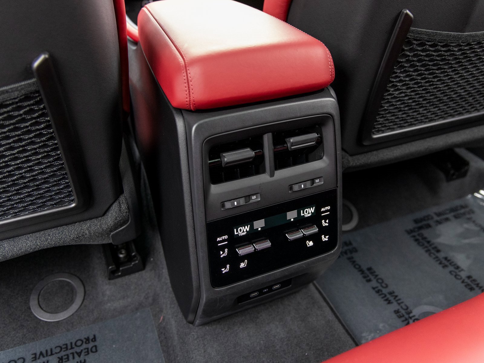 Certified 2024 Porsche Macan 4 Electric image 38