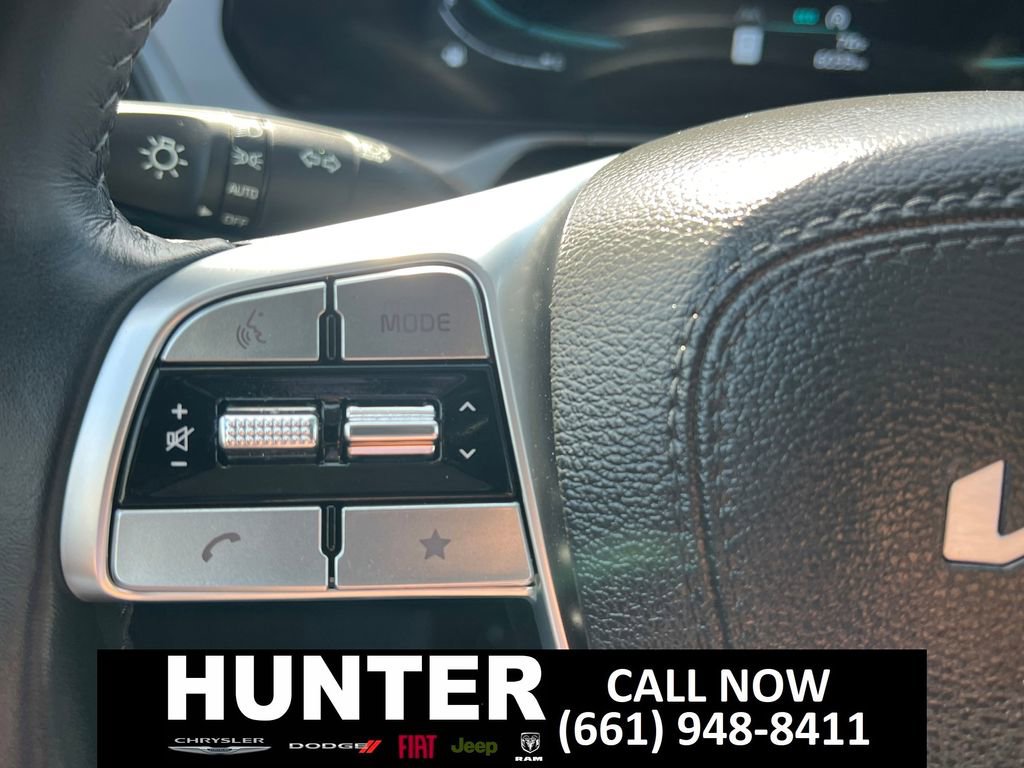 Used 2025 Kia Telluride S image 26