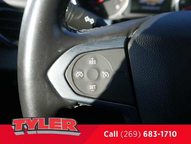 Used 2021 Chevrolet Traverse LT AWD/4WD image 24