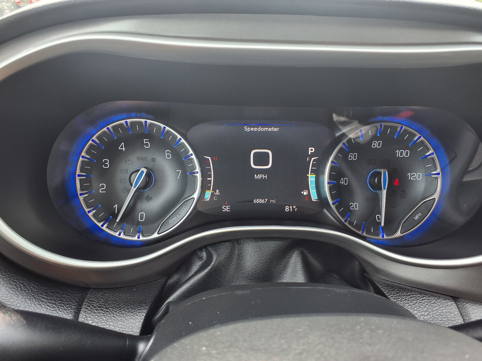 Used 2023 Chrysler Pacifica Touring-L FWD image 18