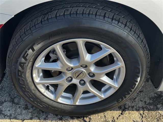 Certified 2024 Chrysler Pacifica Touring-L image 12