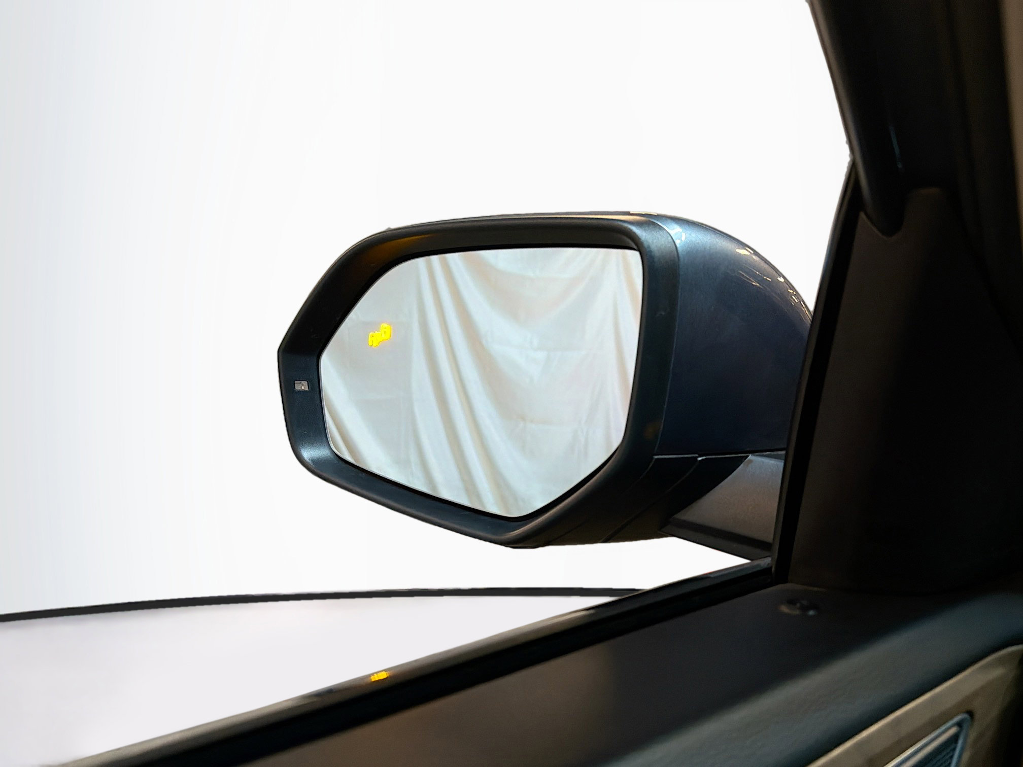 Used 2024 Volkswagen Atlas SE image 16