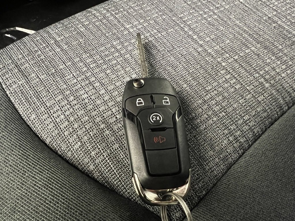 New 2025 Ford F350 XLT w/ 360-Degree Camera Package image 37