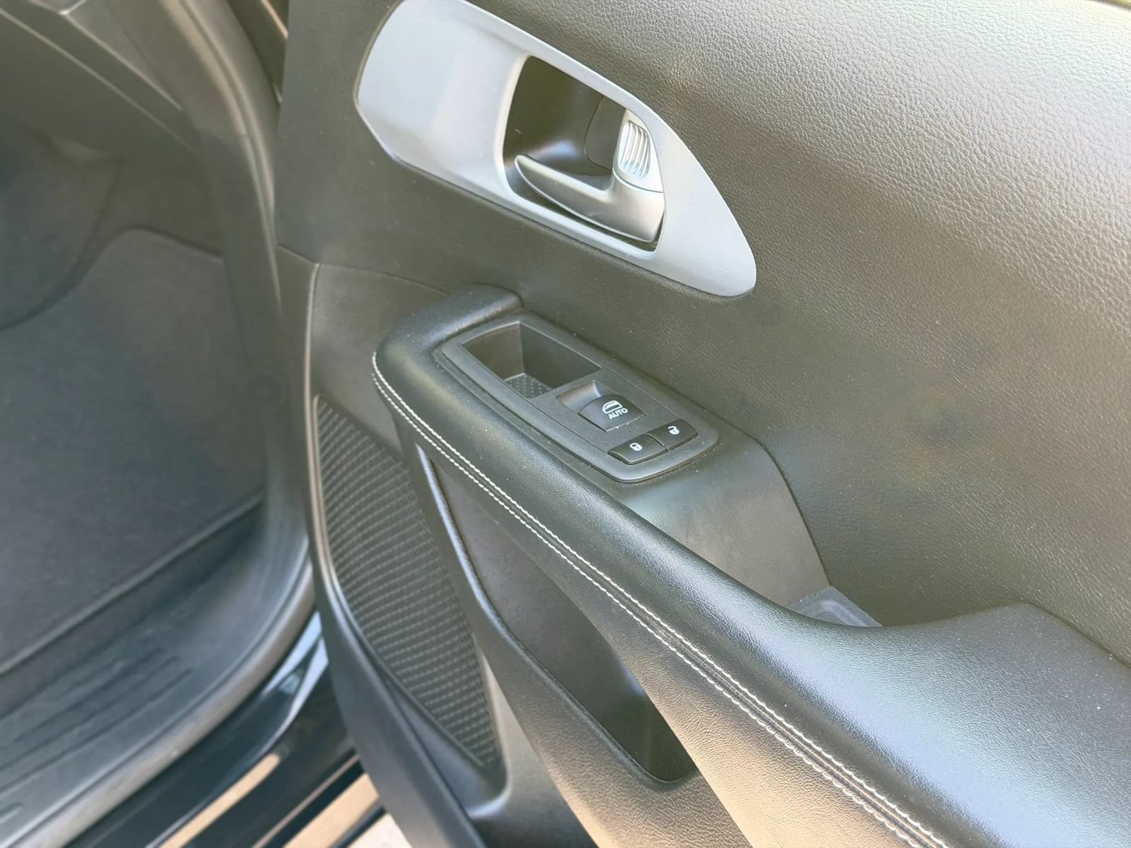 Used 2020 Chrysler Pacifica Touring w/ S Appearance Package FWD image 27