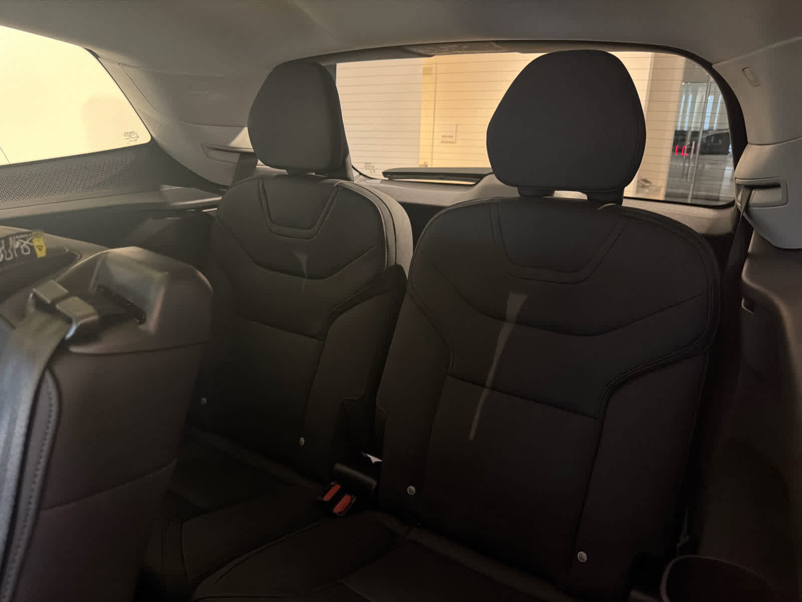 Used 2026 Volvo EX90 Plus RWD image 12