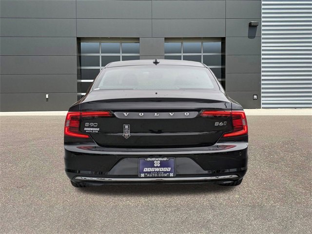 New 2025 Volvo S90 B6 Plus image 4