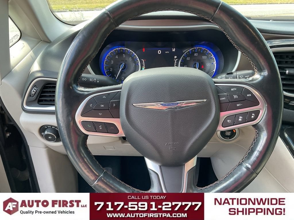 Used 2019 Chrysler Pacifica Touring-L w/ Advanced Safetytec Group FWD image 21