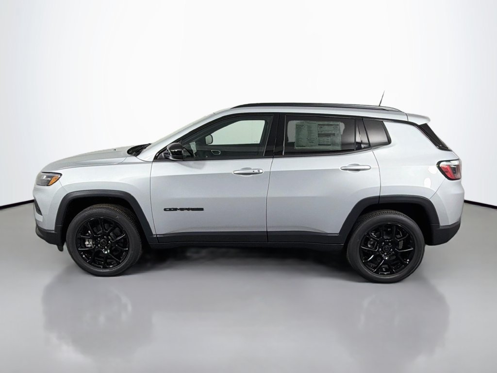 New 2026 Jeep Compass Latitude AWD/4WD image 4