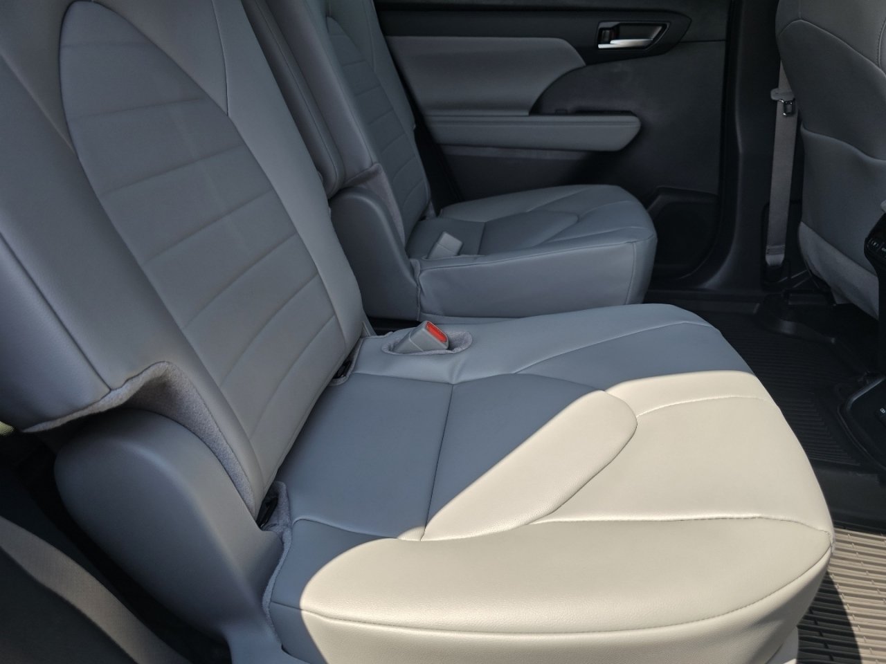 New 2026 Toyota Highlander XLE AWD/4WD image 21