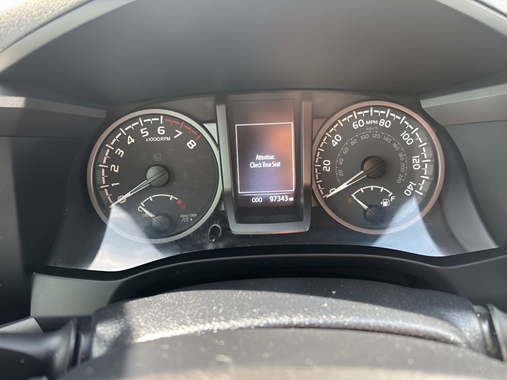 Used 2023 Toyota Tacoma TRD Off-Road image 30