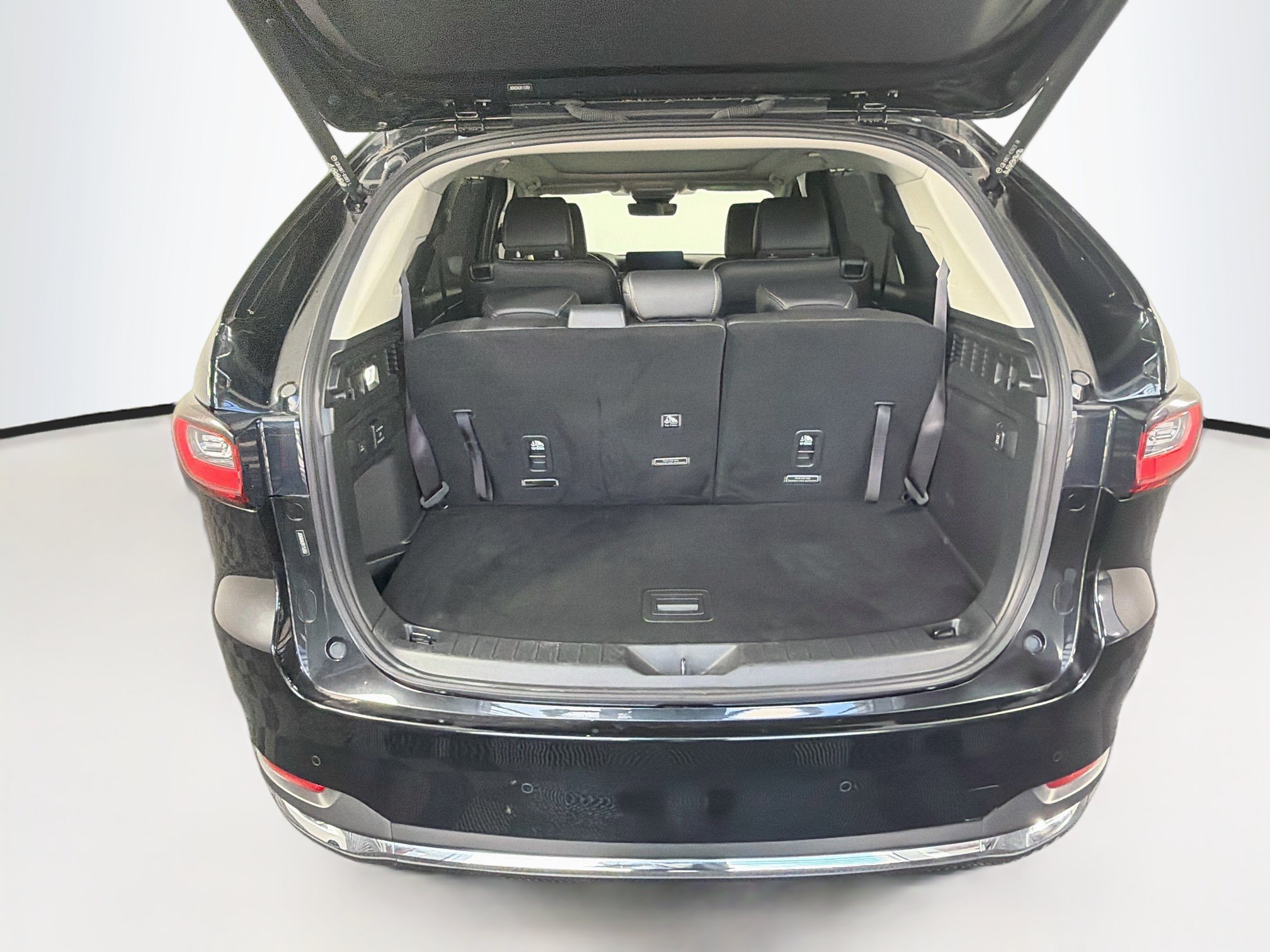 Used 2024 MAZDA CX-90 Plug-In Hybrid w/ Premium Pkg AWD/4WD image 32