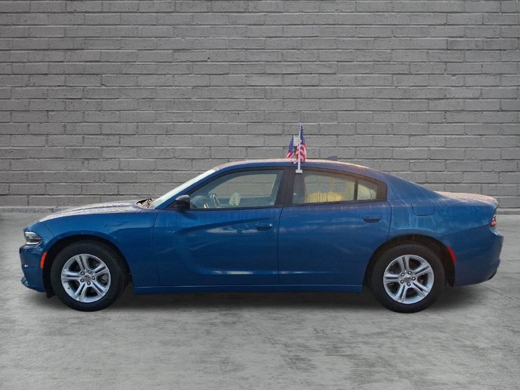 Used 2023 Dodge Charger SXT RWD image 4