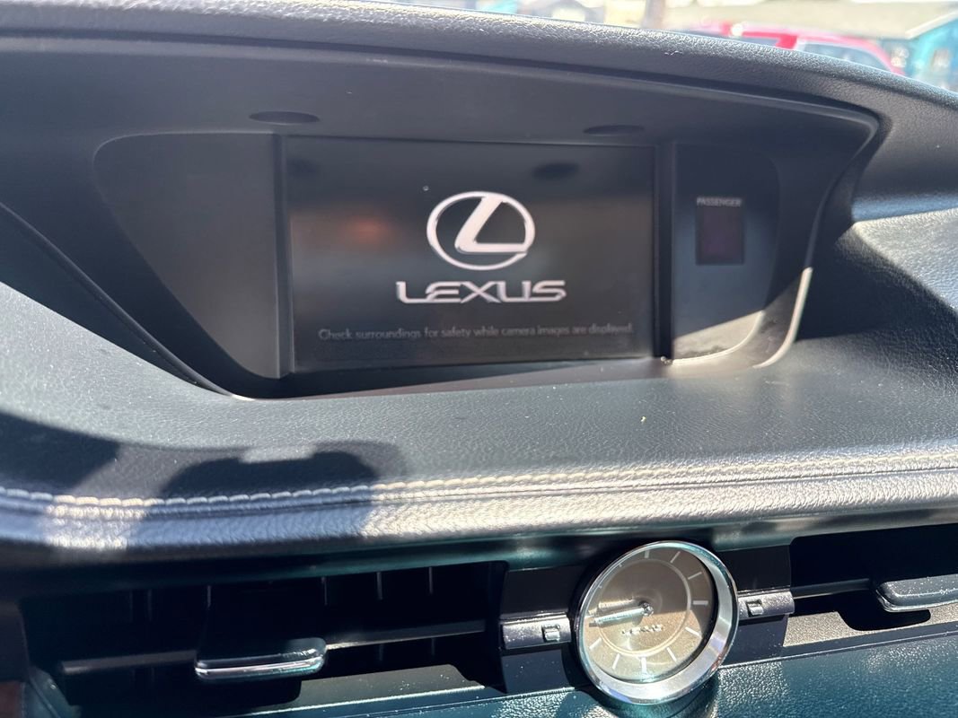 Used 2015 Lexus ES 350 w/ Premium Package FWD image 18