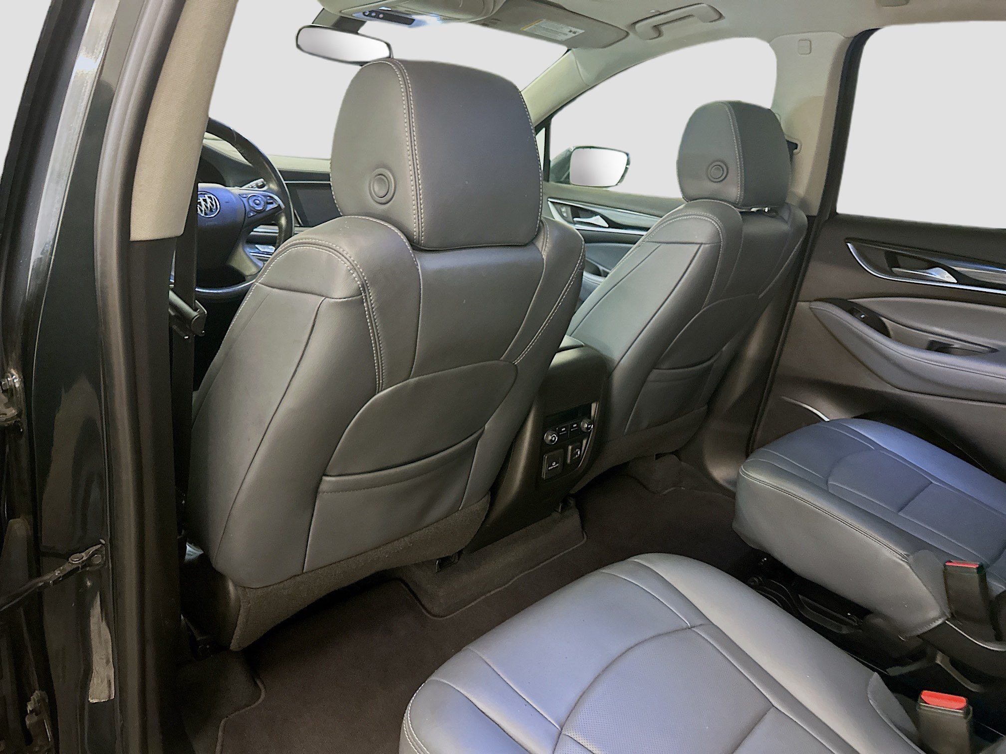 Used 2019 Buick Enclave Essence AWD/4WD image 29