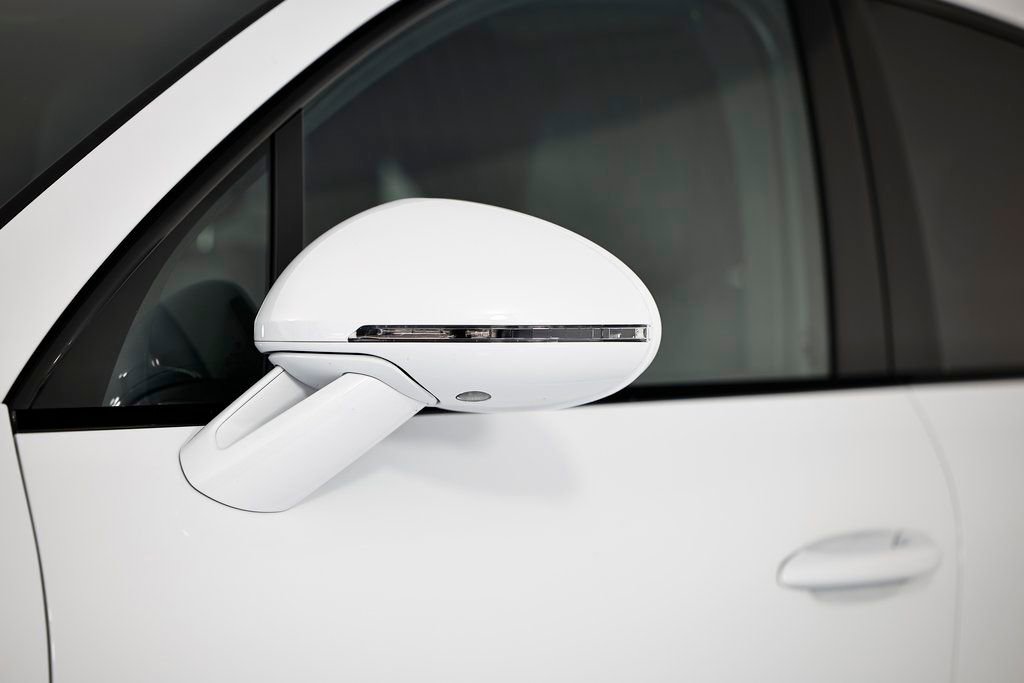 New 2026 Porsche Macan S image 10