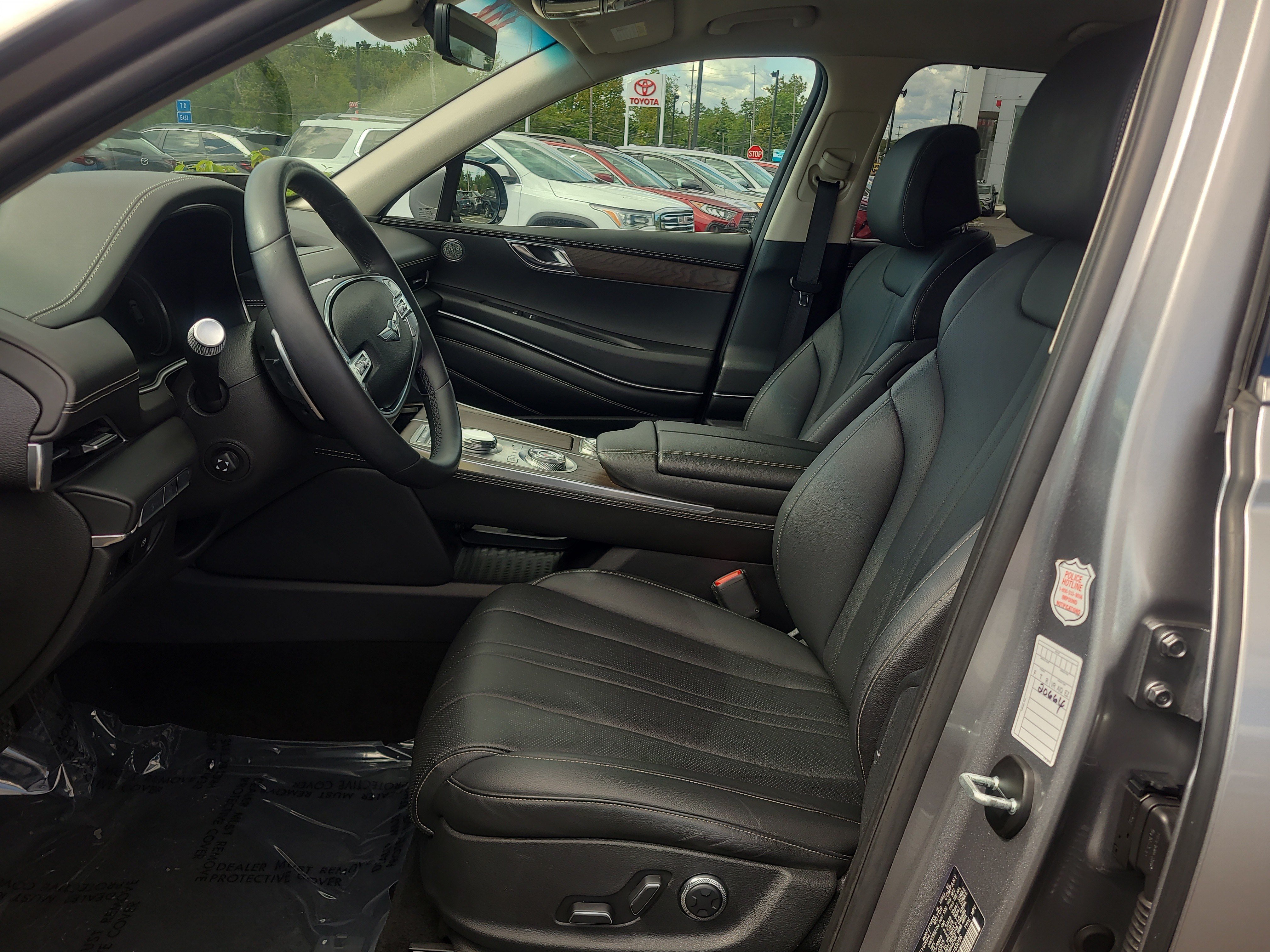 Used 2024 Genesis GV80 2.5T AWD/4WD image 16