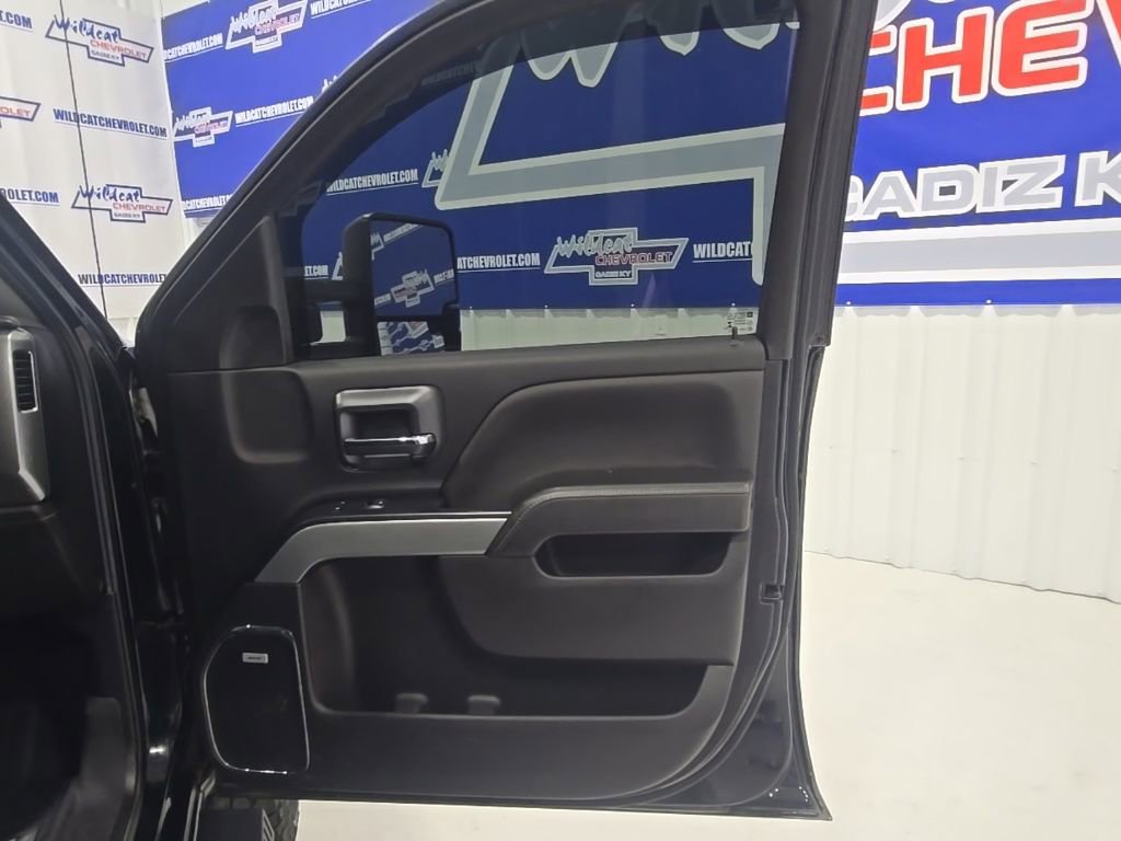 Used 2019 Chevrolet Silverado 2500 LTZ w/ Duramax Plus Package image 27