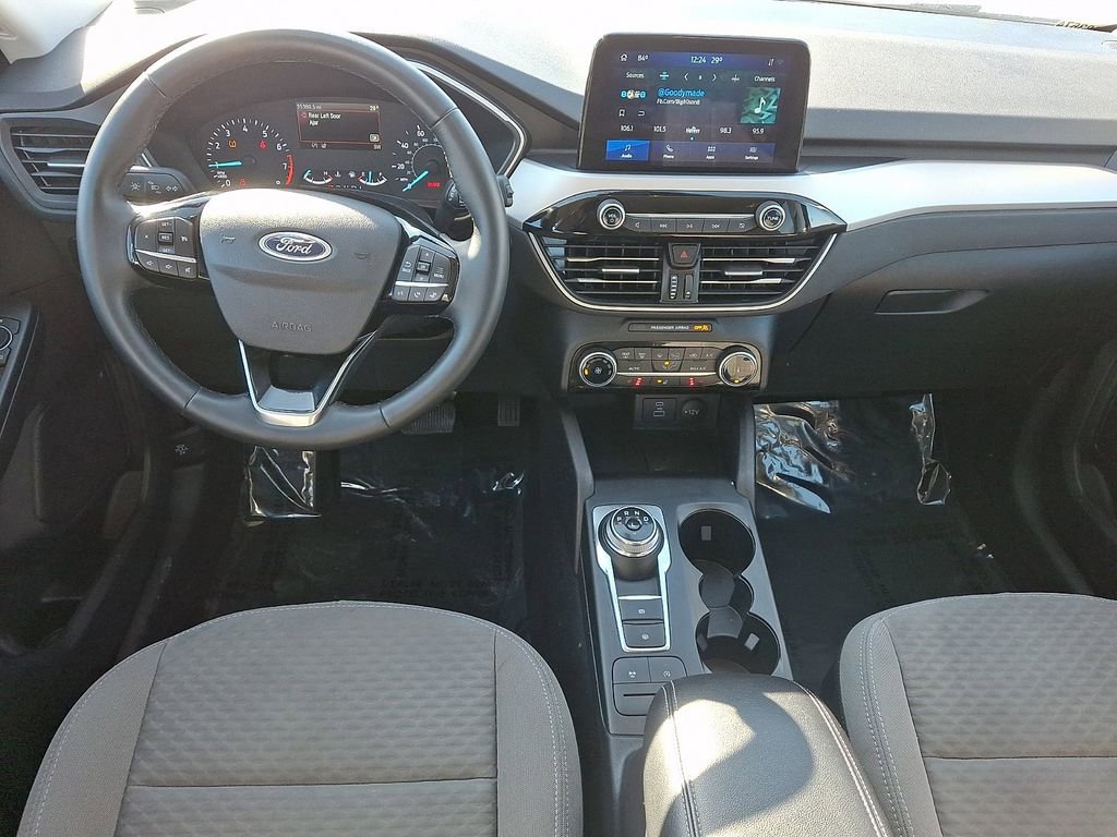 Certified 2022 Ford Escape SE w/ Cold Weather Package image 11