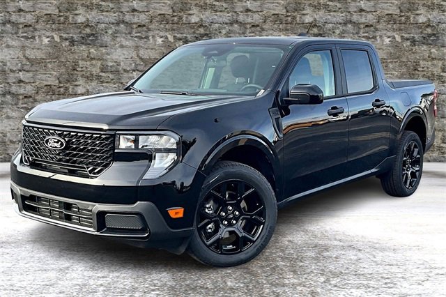 New 2025 Ford Maverick XLT w/ XLT Luxury Package image 2