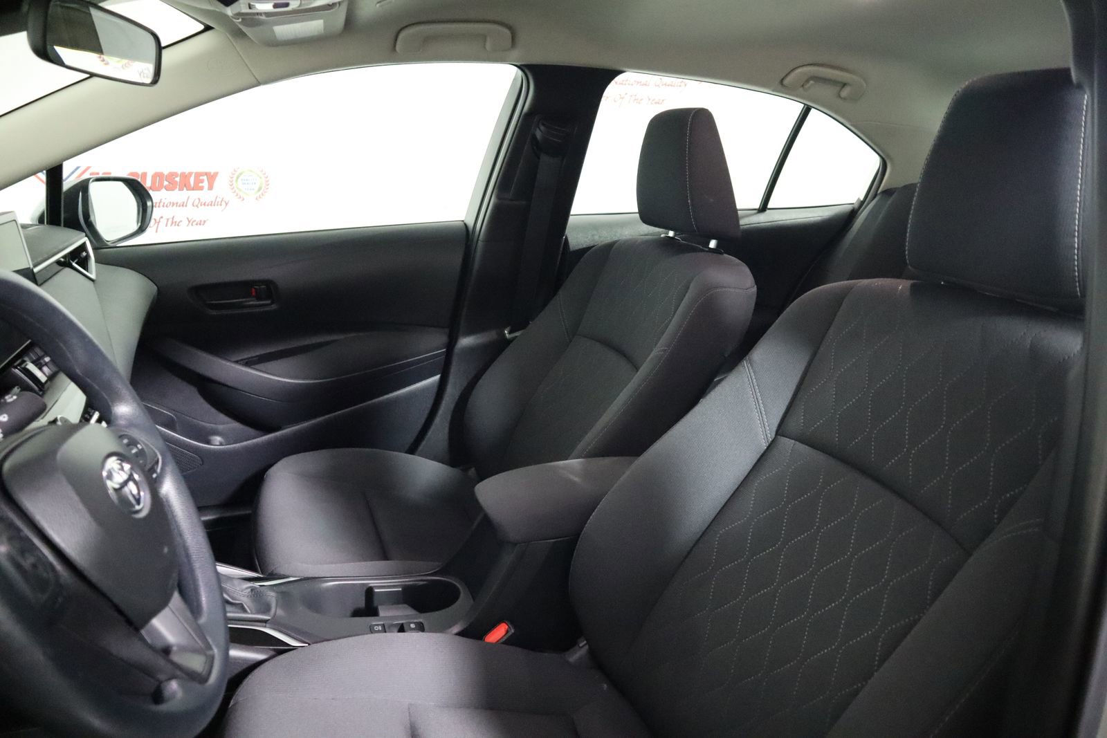 Used 2025 Toyota Corolla LE image 21