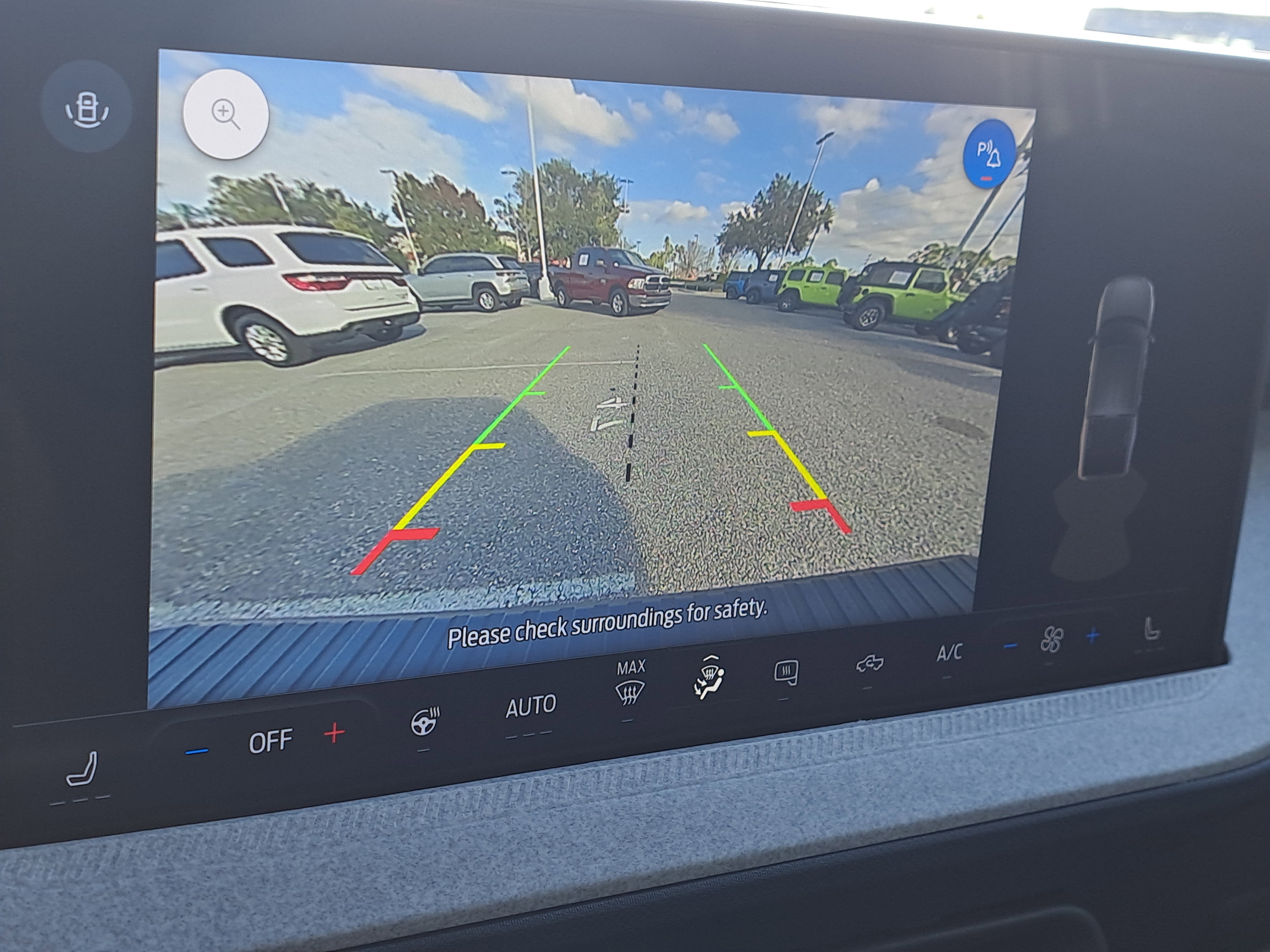 Used 2025 Ford Maverick XLT w/ XLT Luxury Package image 23