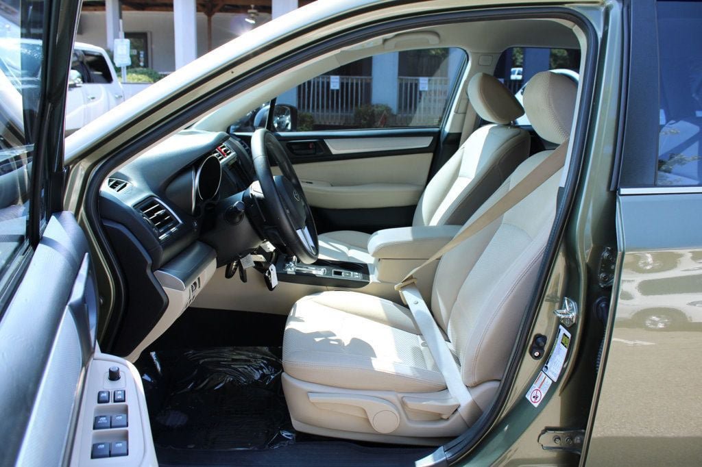 Used 2017 Subaru Outback 2.5i AWD/4WD image 13