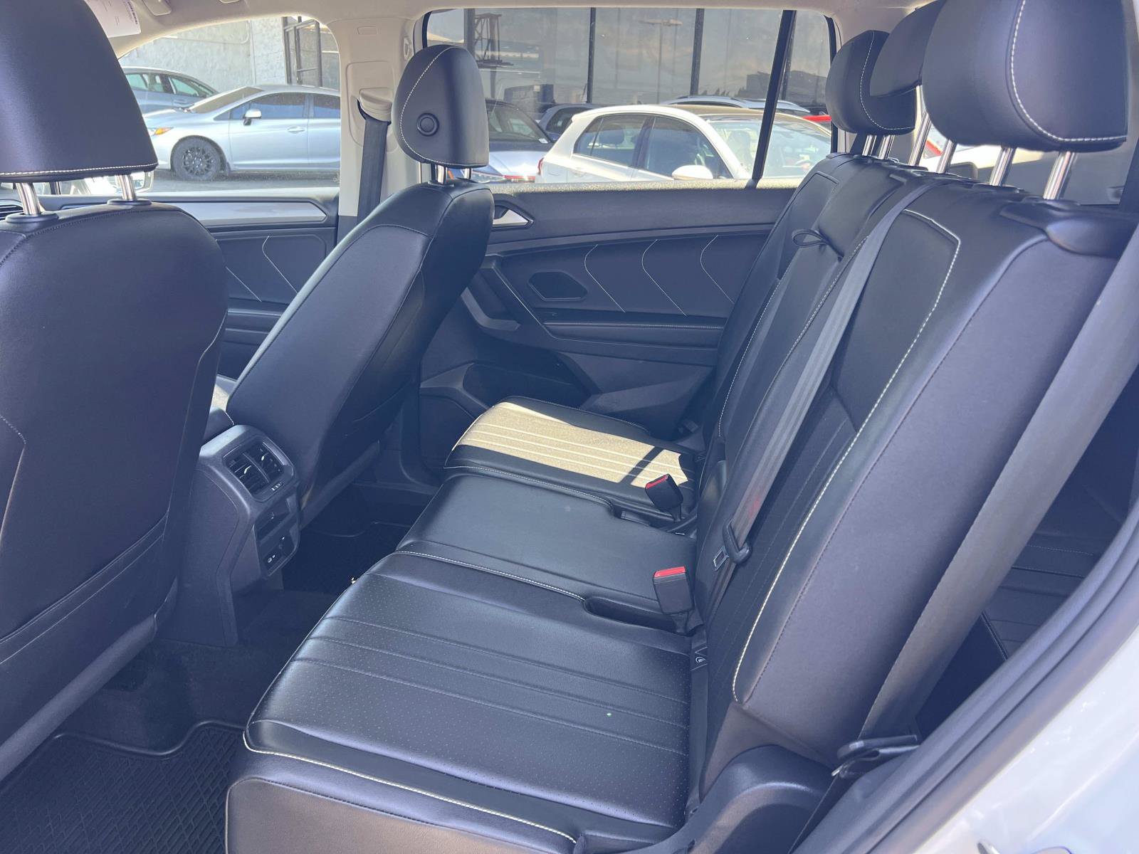 Certified 2023 Volkswagen Tiguan SE FWD image 20