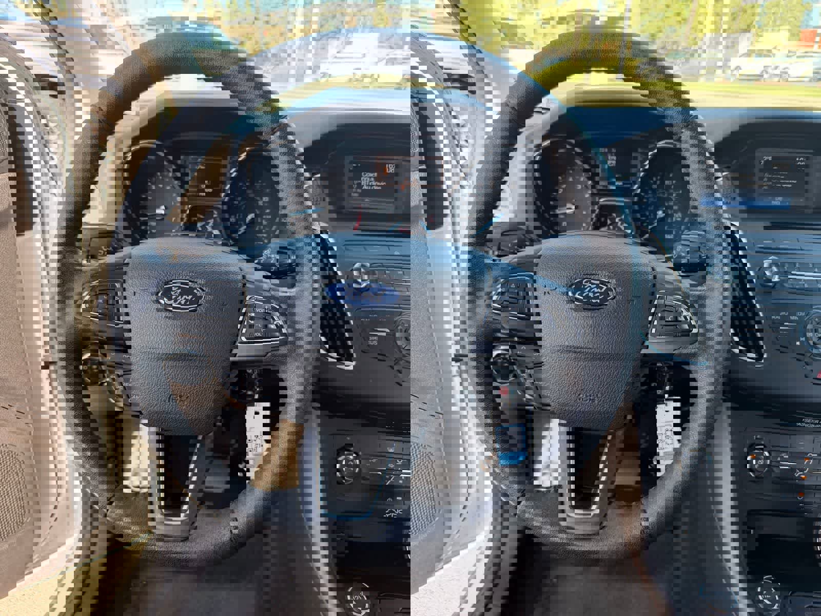 Used 2016 Ford Focus SE w/ Equipment Group 201A FWD image 17