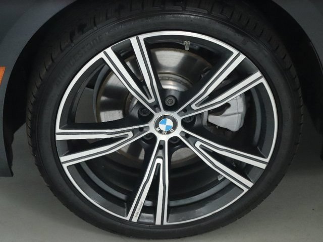 Used 2023 BMW 330i xDrive Sedan w/ Premium Package AWD/4WD image 38
