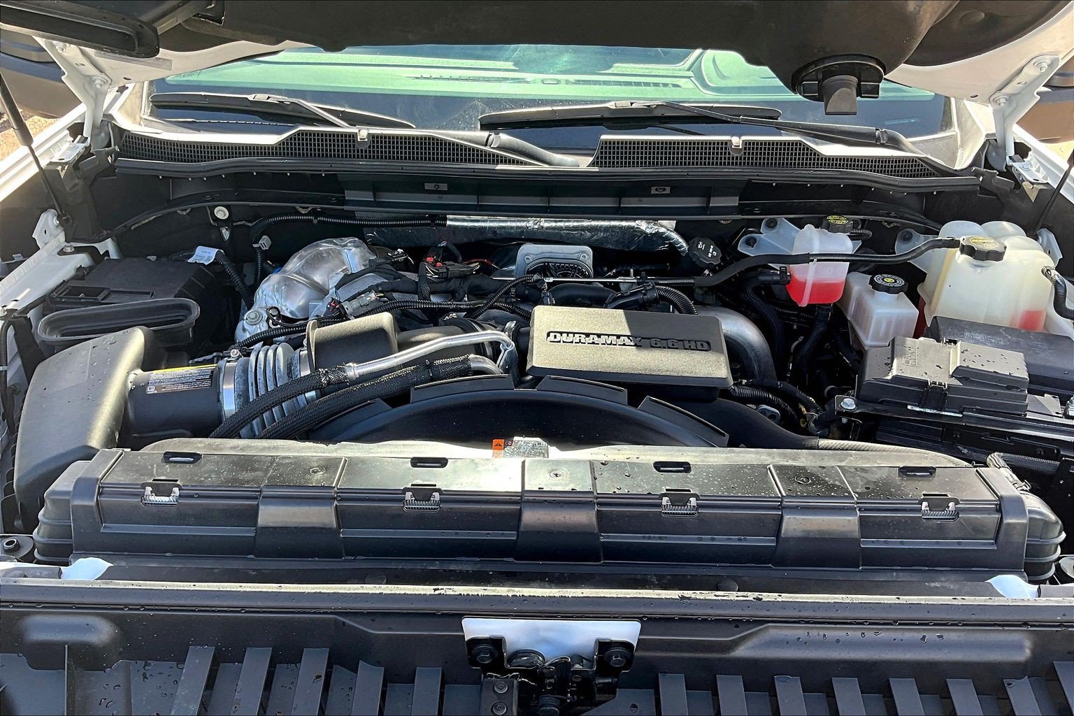 Used 2025 Chevrolet Silverado 2500 LT AWD/4WD image 32