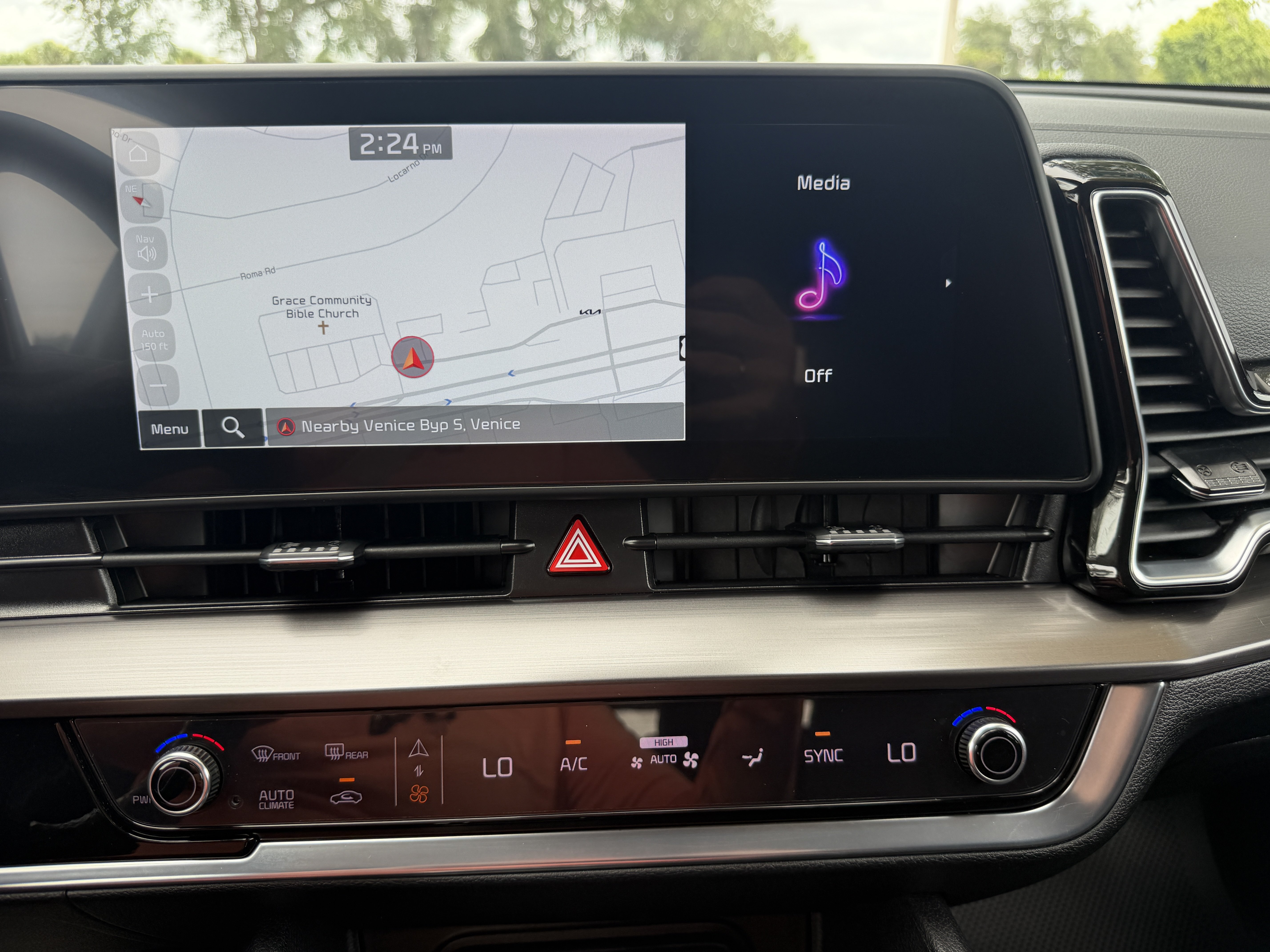 Used 2025 Kia Sportage EX FWD image 19