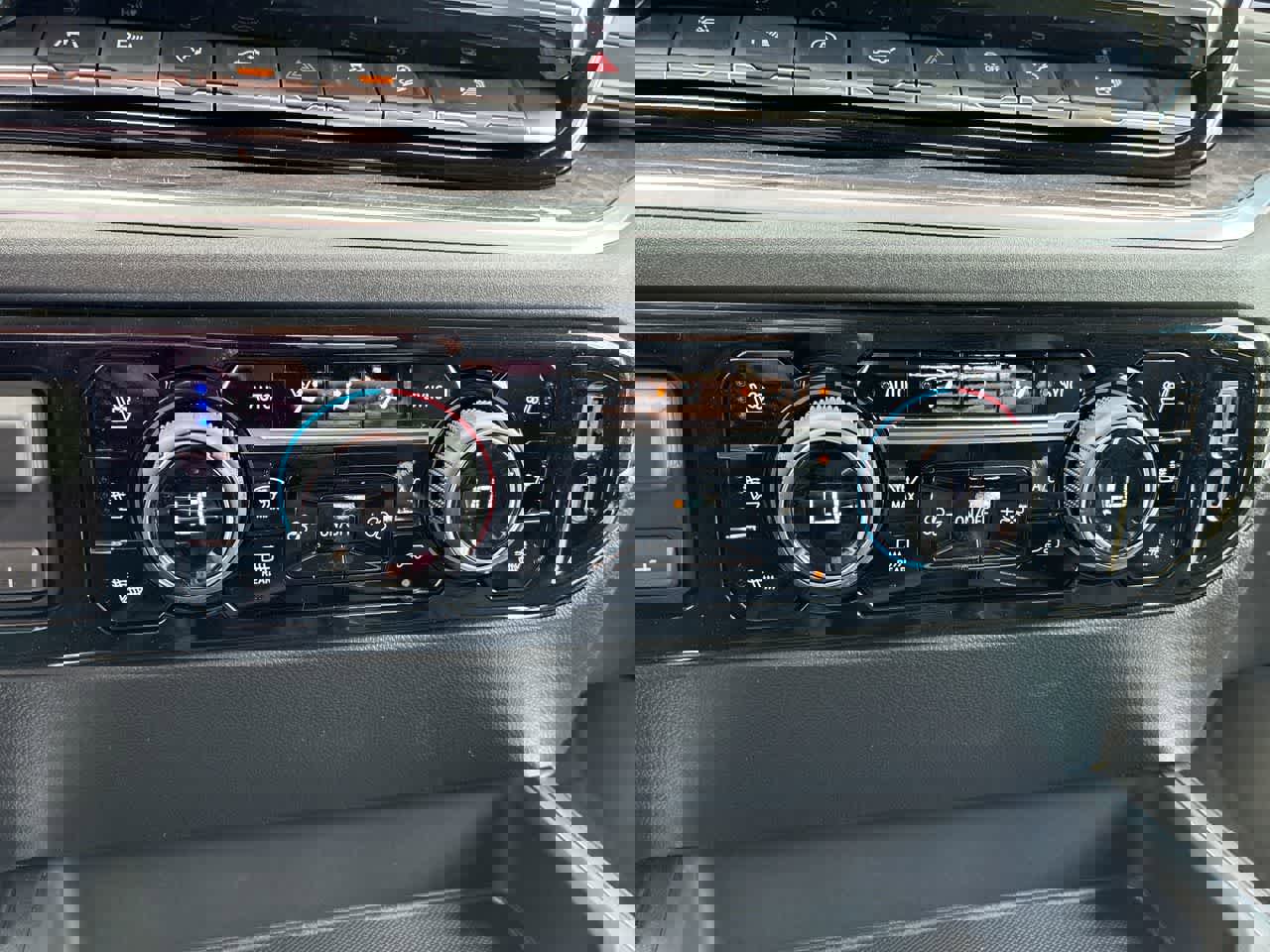 New 2026 Chevrolet Silverado 1500 LTZ image 18