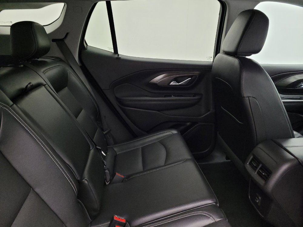 Used 2024 GMC Terrain SLT image 19