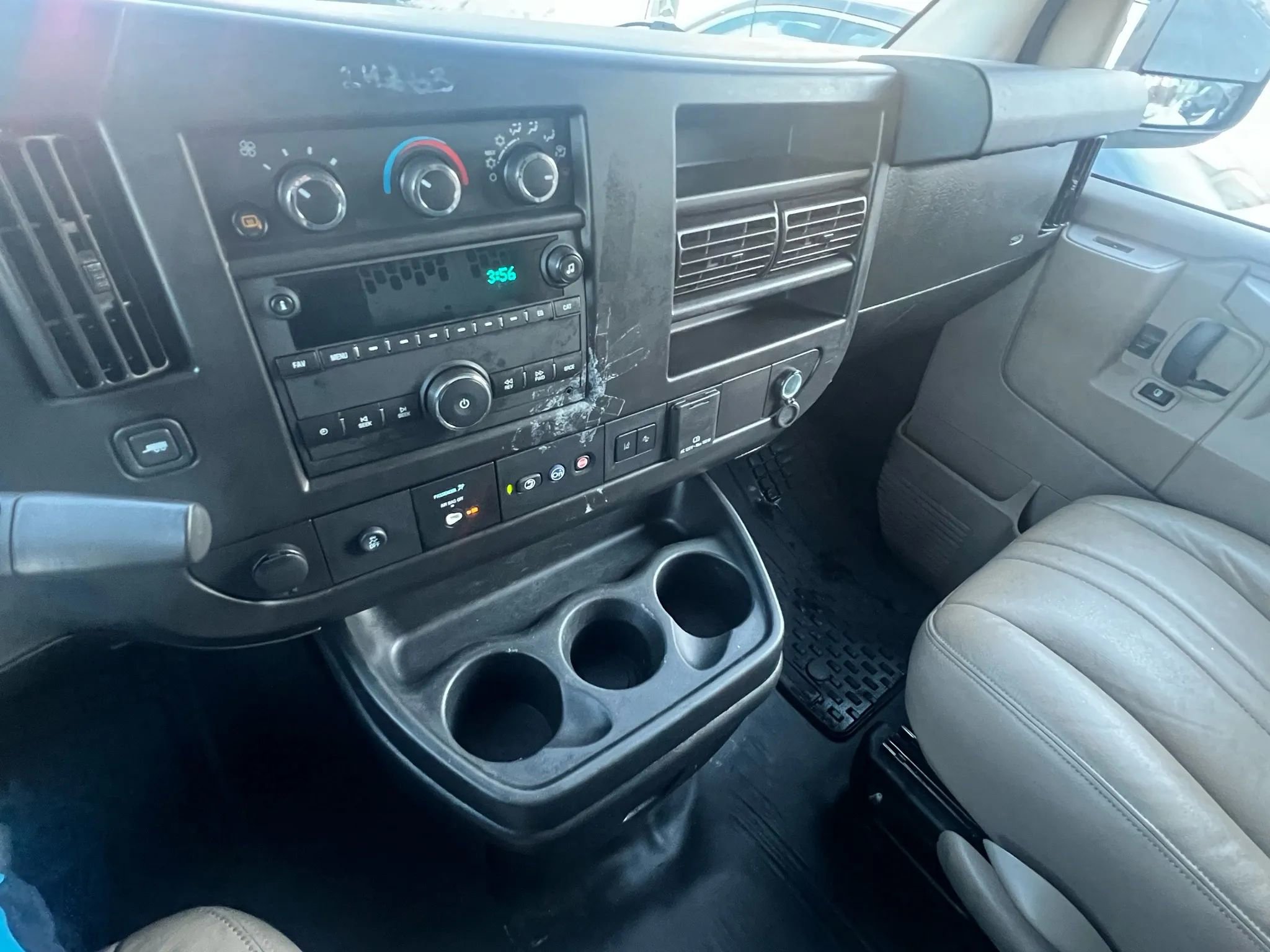 Used 2021 Chevrolet Express 3500 Regular Van 3D w/ Driver Convenience Package image 21