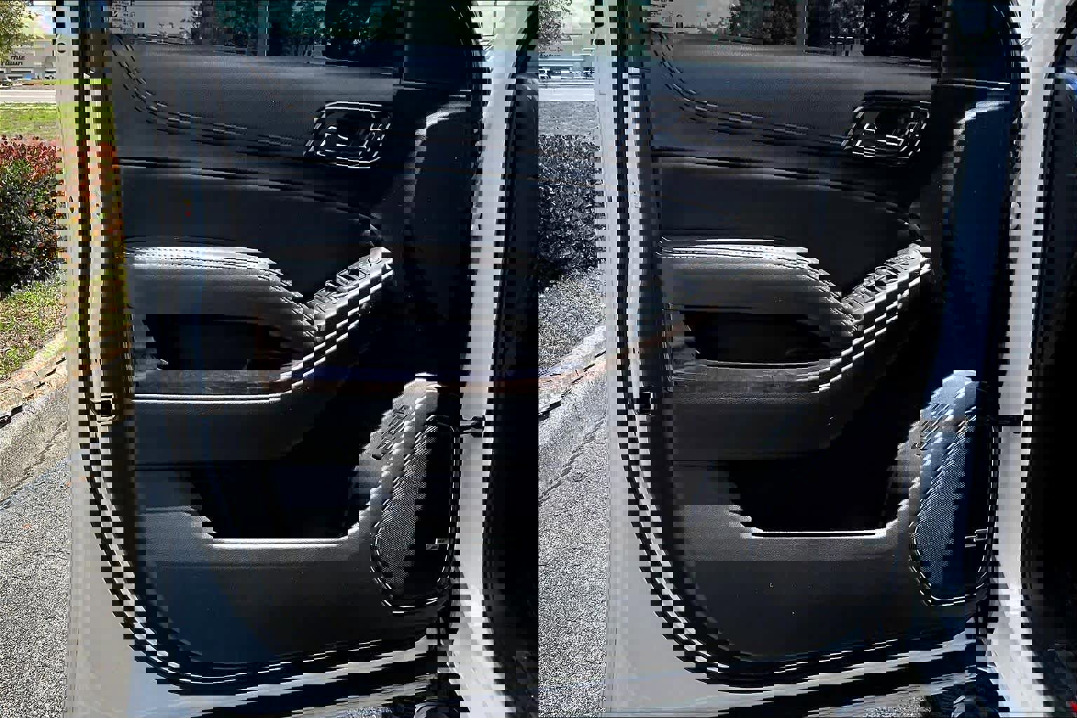 Used 2018 Chevrolet Tahoe LT image 25