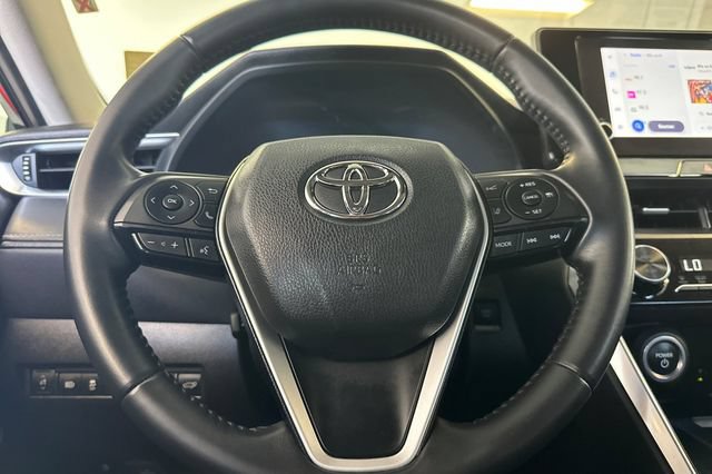 Used 2023 Toyota Venza LE AWD/4WD image 28