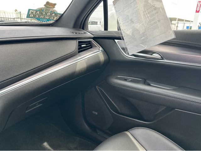 Used 2023 Cadillac XT5 Luxury AWD/4WD image 8