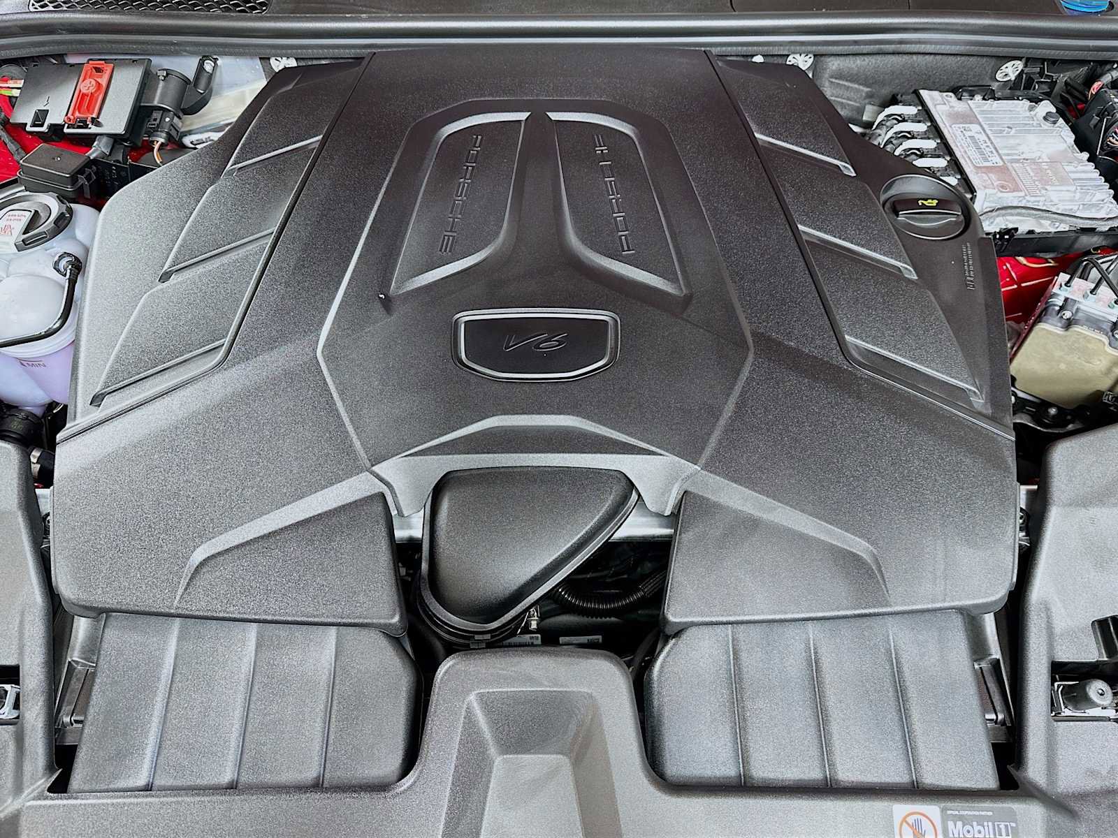 New 2026 Porsche Cayenne Coupe image 32