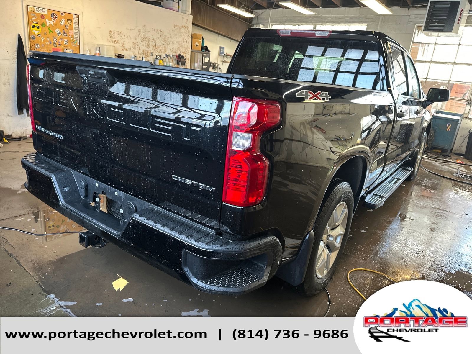 Used 2023 Chevrolet Silverado 1500 Custom image 5