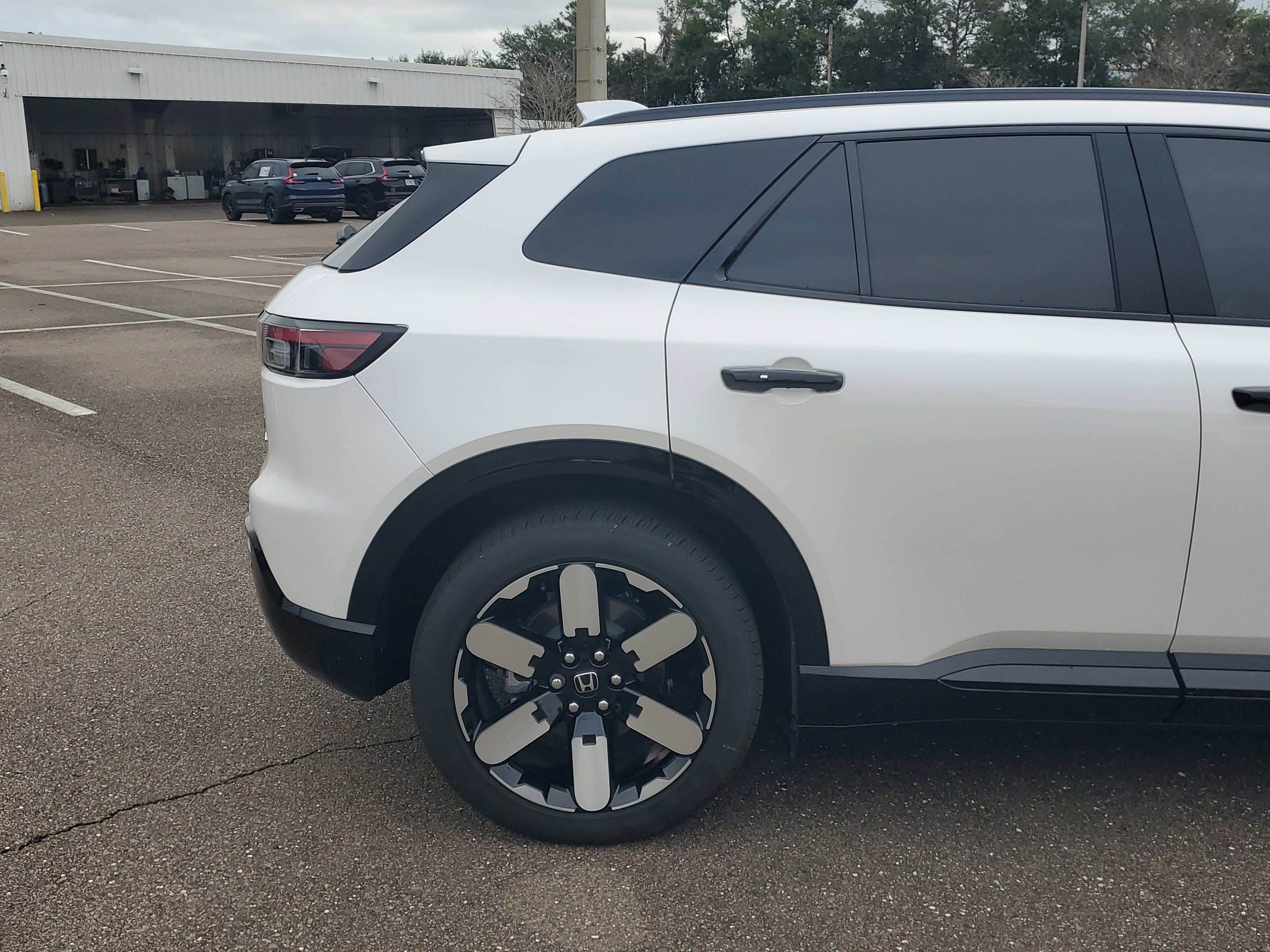 Certified 2025 Honda Prologue Elite image 16