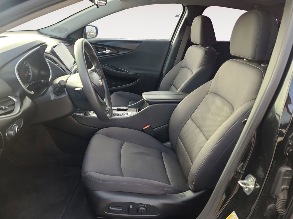 Used 2022 Chevrolet Malibu LT FWD image 9