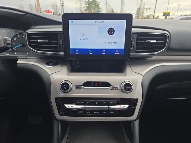Used 2023 Ford Explorer XLT w/ Equipment Group 202A image 26
