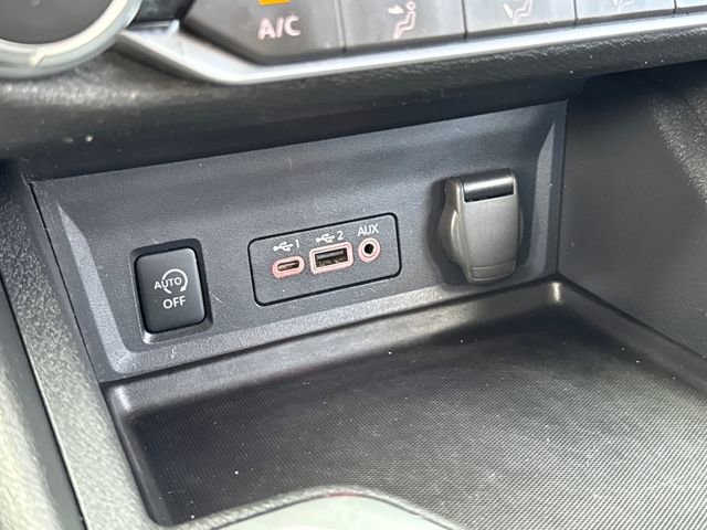 Used 2024 Nissan Sentra SV image 14