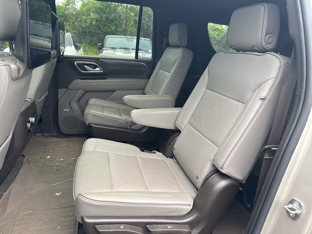 Used 2021 GMC Yukon XL SLT w/ SLT Premium Package AWD/4WD image 8