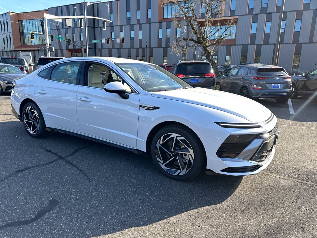 New 2026 Hyundai Sonata SEL AWD/4WD image 8