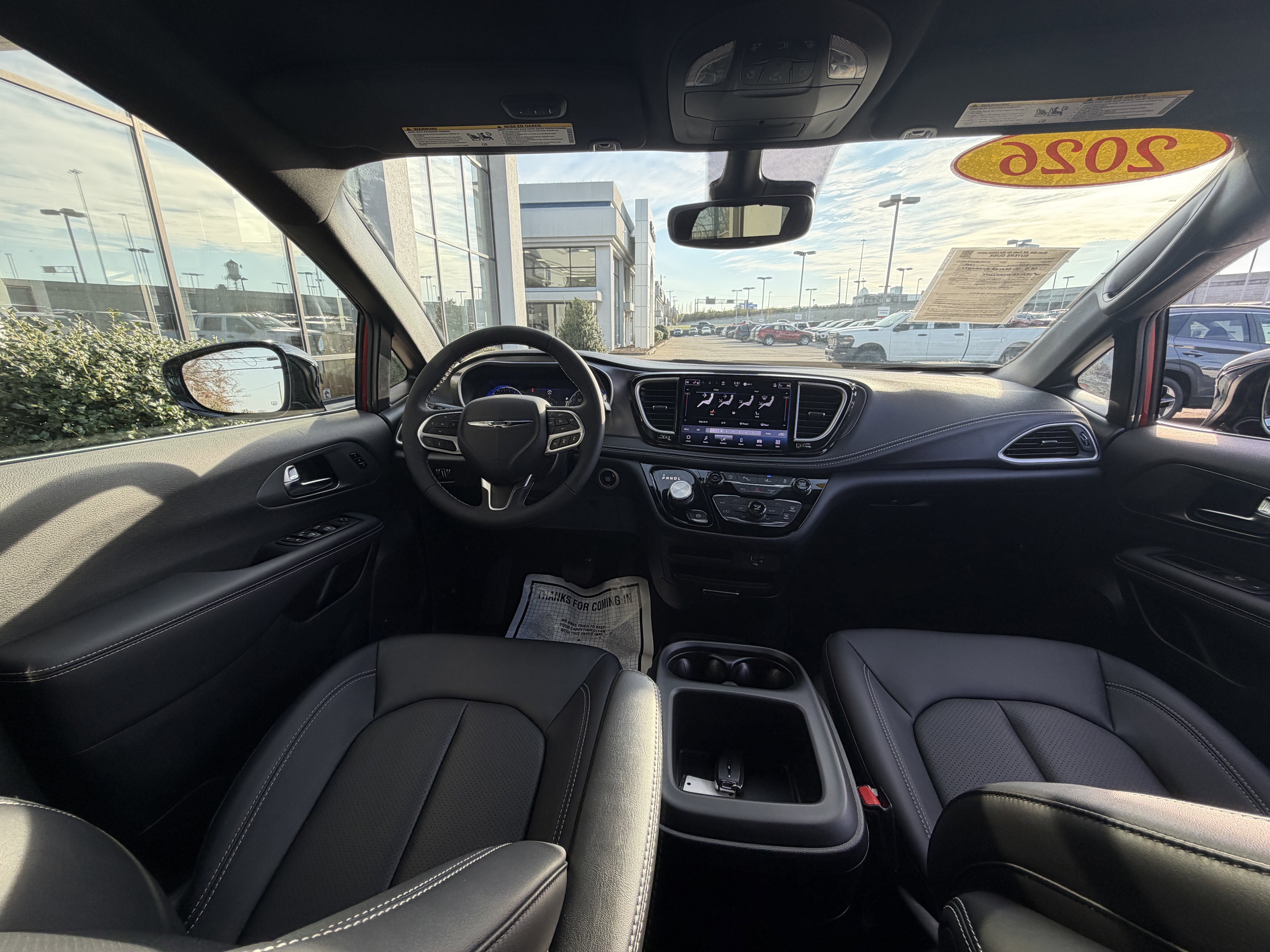 Used 2026 Chrysler Pacifica Select image 25